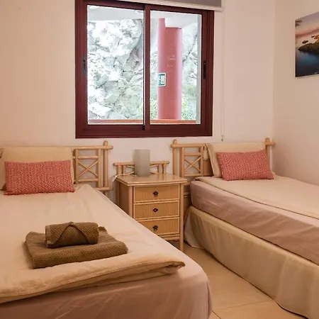 Sea-view Su Eminencia Apartment *